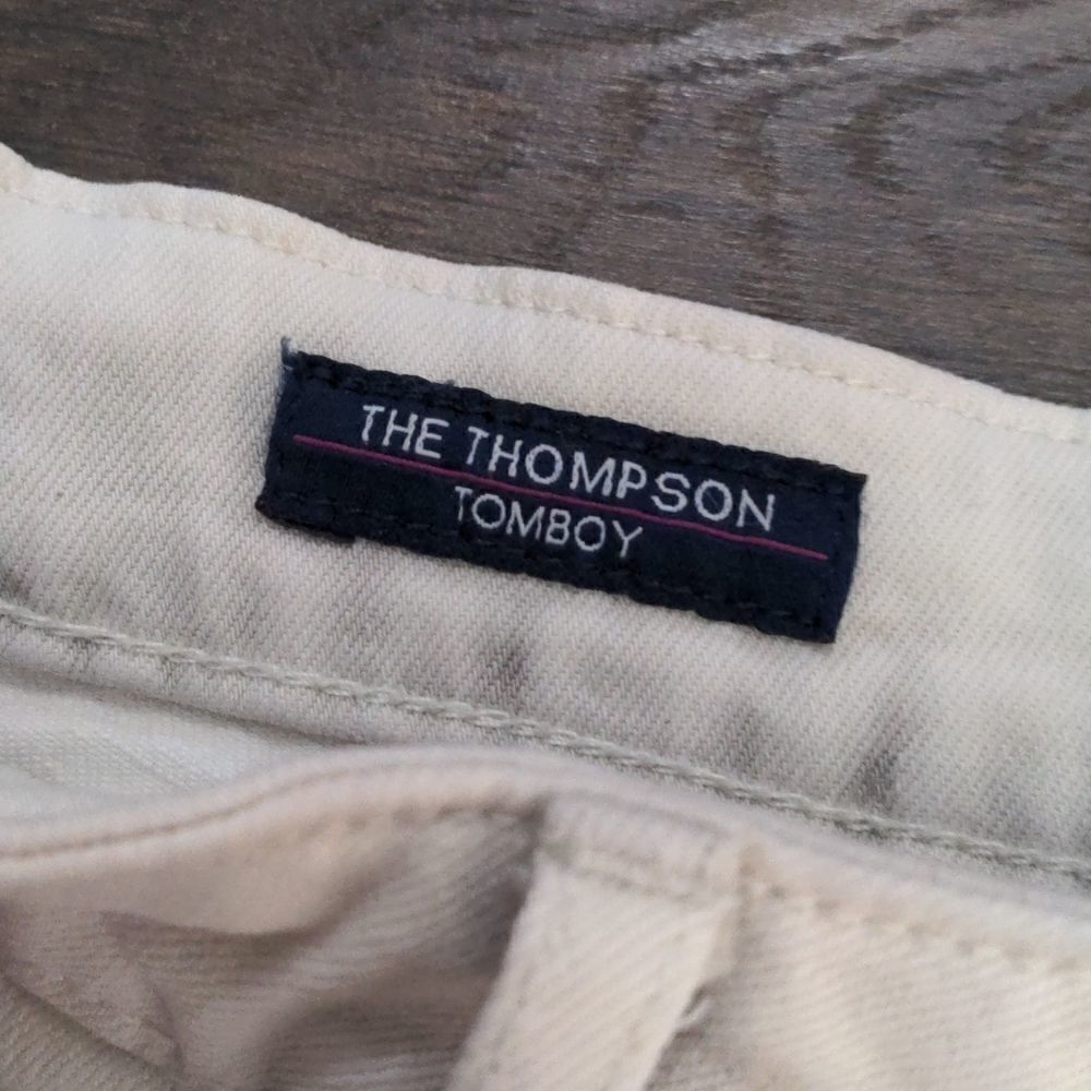 ‎Vigoss the Thompson Tomboy Distressed White Jeans - Picture 4 of 13